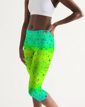 Load image into Gallery viewer, Mahi Print Women&#39;s Mid-Rise Reel Mermaid Capri