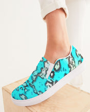 Load image into Gallery viewer, Barrier Reef Women&#39;s Slip-On Canvas Shoe