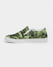 Load image into Gallery viewer, Green Saltwater Camo Men&#39;s Slip-On Canvas Shoe